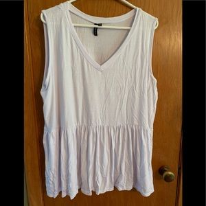 Women’s 2X v-neck sleeveless tunic